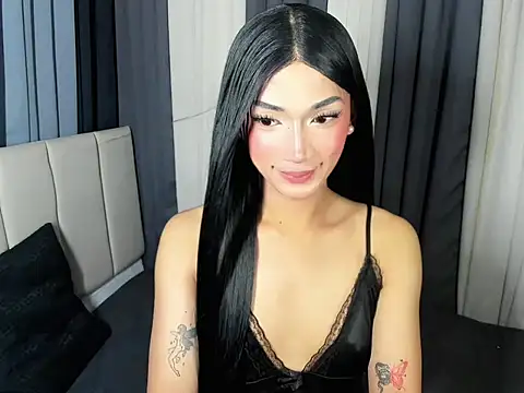 FyangFoxx online show from April 29, 5:44 am