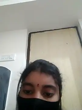 Erotic-Girl online show from January 19, 2:15 am