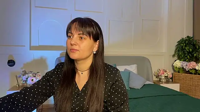  SilkyShadow  online show from February 5, 1:10 am