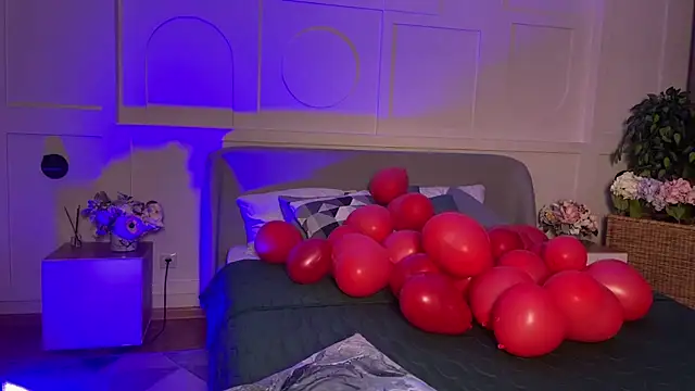  SilkyShadow  online show from February 16, 1:02 am