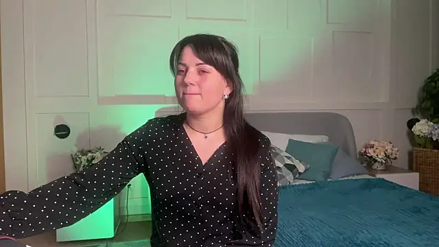  SilkyShadow  online show from April 6, 1:03 am