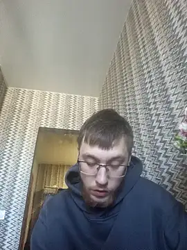 Snapshot of Dildogang chatting on February 15, 8:02 am Dildogang online show from February 15, 8:02 am