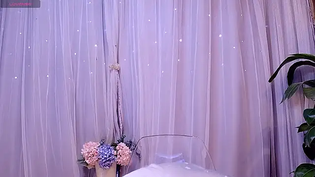 neinei bao online show from April 12, 8:19 am