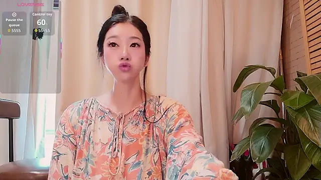 Snapshot of neinei_bao chatting on July 8, 12:26 am neinei bao online show from July 8, 12:26 am