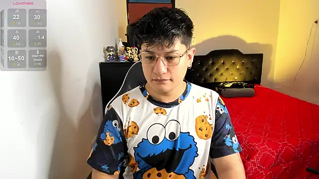 Theo Rowan online show from January 9, 11:24 am