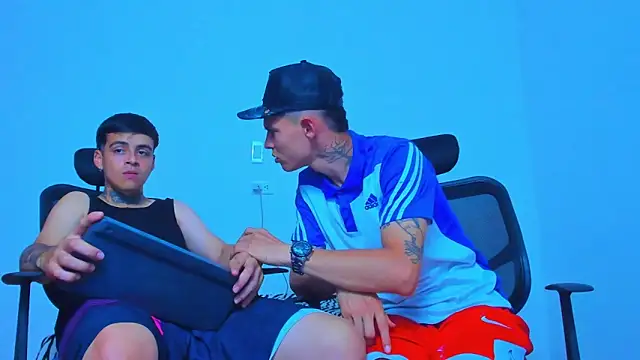 Thomas-Wil online show from April 14, 9:32 pm