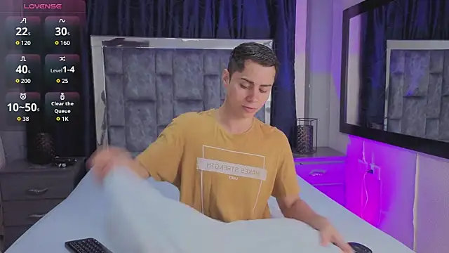 LeoMonnroe online show from April 16, 7:03 pm