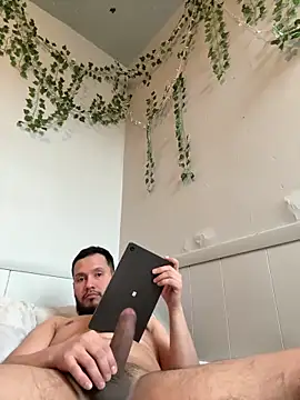 Ser02hot latino online show from March 3, 6:25 pm