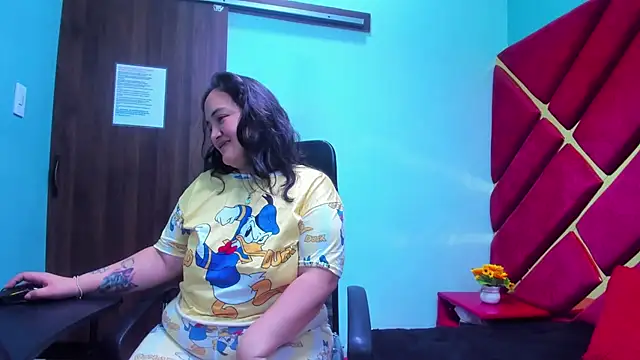 MiaRouss69 online show from March 11, 1:00 am