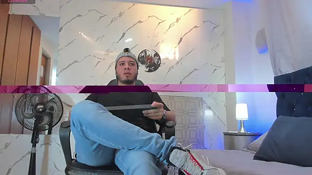 jacob garcia online show from March 4, 12:33 pm