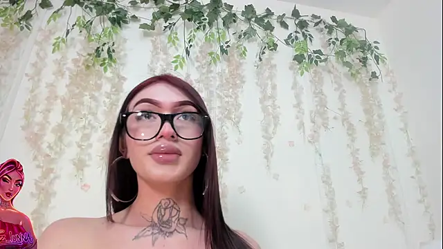 Snapshot of lizz_lunna chatting on July 14, 12:46 am lizz lunna online show from July 14, 12:46 am