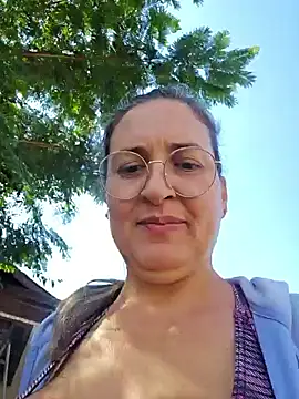bellafortune69 online show from June 6, 3:06 pm