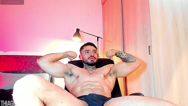 thiago ferrari  online show from May 17, 5:27 am
