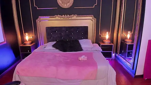 Snapshot of Jenifer_James chatting on February 3, 12:10 pm Jenifer James online show from February 3, 12:10 pm