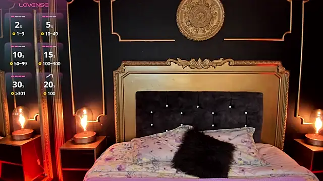 Jenifer James online show from March 18, 7:50 pm