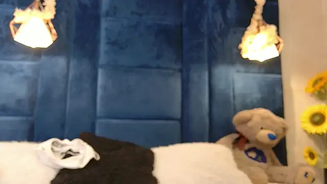 Snapshot of Laura_Miller1 chatting on April 30, 9:52 pm Laura Miller1 online show from April 30, 9:52 pm