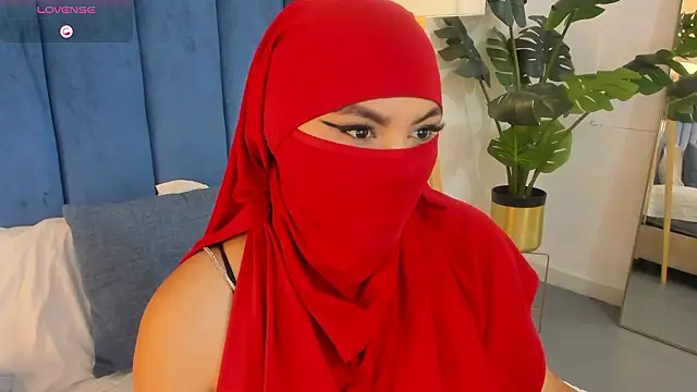 Snapshot of _seelena chatting on February 19, 12:39 am seelena online show from February 19, 12:39 am