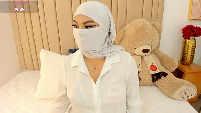 Snapshot of _seelena chatting on March 3, 11:16 am seelena online show from March 3, 11:16 am