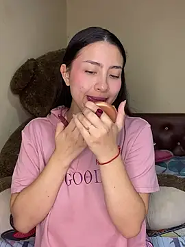 Snapshot of Shayla--broos chatting on February 14, 4:59 pm Shayla--broos online show from February 14, 4:59 pm