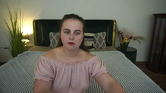 MikaFoxy online show from June 8, 7:25 pm