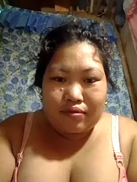 Snapshot of pinay_rose14 chatting on June 9, 1:06 am pinay rose14 online show from June 9, 1:06 am