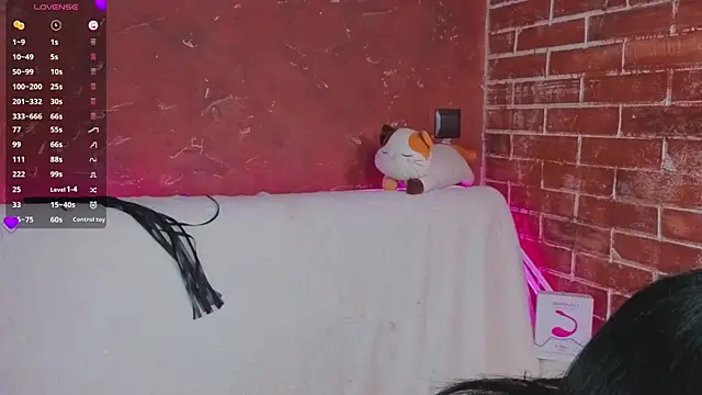 LisaBunnyy online show from February 26, 11:15 pm