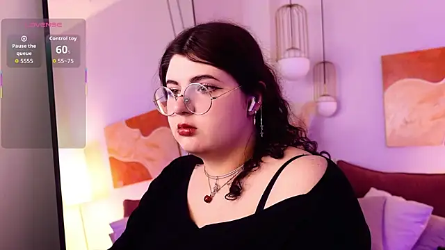 Siena aa online show from April 22, 9:05 pm