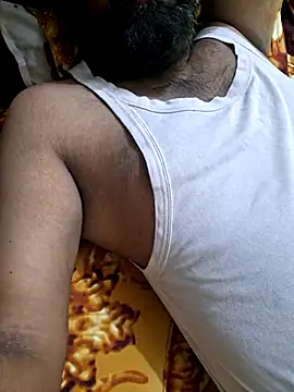 aadihott online show from July 8, 6:40 am