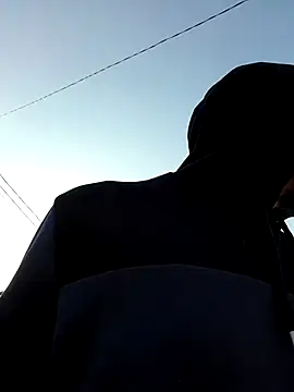 Snapshot of 80julien chatting on February 26, 3:55 pm 80julien online show from February 26, 3:55 pm