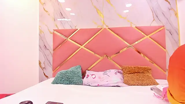 passion black online show from March 18, 6:44 pm