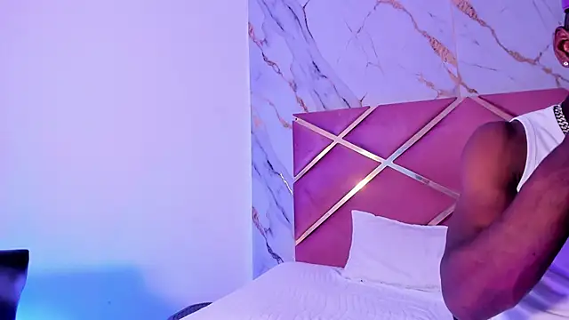 passion black online show from April 14, 6:47 pm