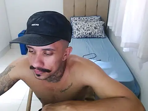 Snapshot of lipegonzalezz chatting on February 24, 5:44 pm lipegonzalezz online show from February 24, 5:44 pm