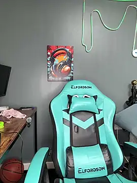 l-laross online show from May 14, 1:51 pm