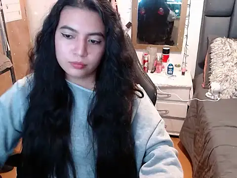 valentinajohnson18 online show from February 3, 9:31 pm