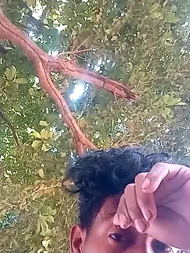 Snapshot of javi182025 chatting on February 11, 3:50 pm javi182025 online show from February 11, 3:50 pm