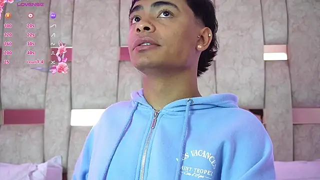 LiamJaxon online show from March 4, 3:23 am