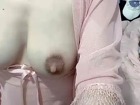 Lucy681 online show from April 18, 10:30 am