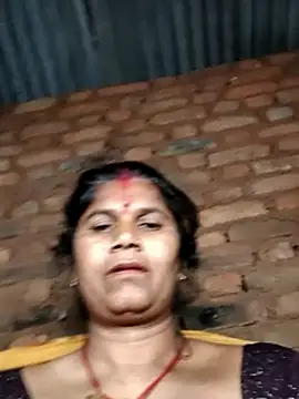 Hot di97 online show from March 31, 9:04 pm