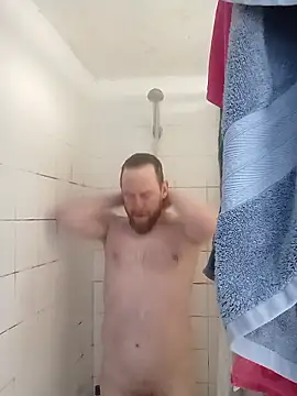 Snapshot of Hertsguy1984 chatting on January 11, 2:33 pm Hertsguy1984 online show from January 11, 2:33 pm