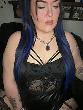 Miss CurvesXXX online show from April 18, 10:10 pm