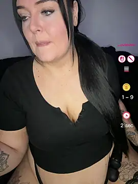 Miss CurvesXXX online show from May 3, 9:10 pm