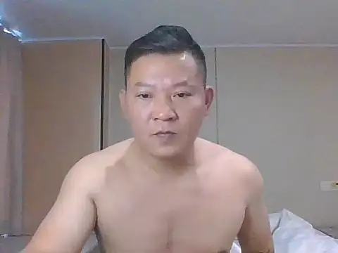 Snapshot of gaga123123123 chatting on January 13, 4:51 am gaga123123123 online show from January 13, 4:51 am