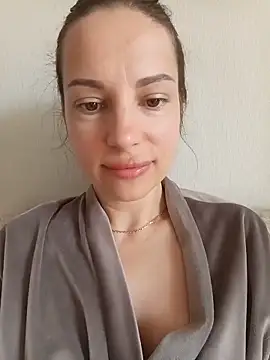 She-Moon online show from June 17, 6:49 am