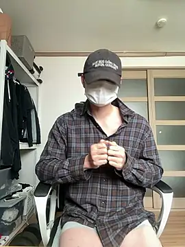 Alexkimsumin online show from April 19, 3:50 am