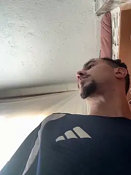 Snapshot of GansoDelas chatting on March 24, 7:19 pm GansoDelas online show from March 24, 7:19 pm