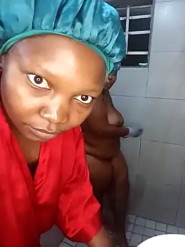 Cutebootyxx online show from April 12, 8:25 pm