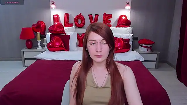 Polly Sweet online show from February 10, 6:45 pm