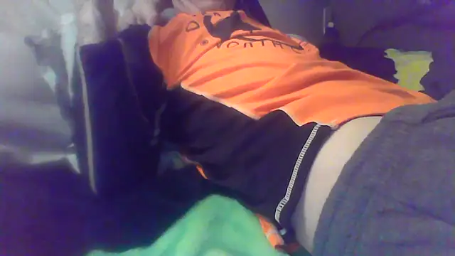 Snapshot of HungandHynotic chatting on February 20, 10:16 am HungandHynotic online show from February 20, 10:16 am