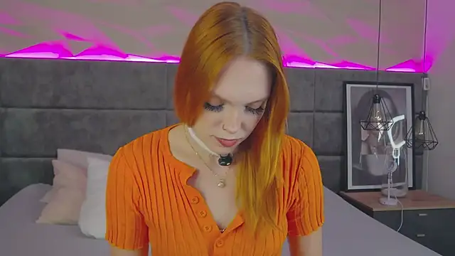 AvaLarson online show from June 4, 1:06 pm