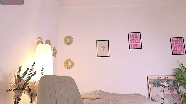 casey robbinss online show from March 14, 7:14 am